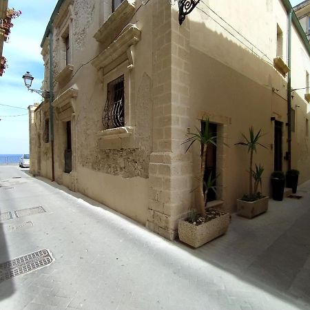 La Punta di Ortigia Holiday Home Syracuse Esterno foto